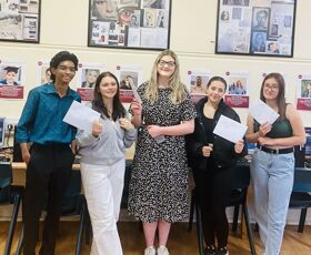 KES GCSE Results 2022 from left Benjamin Henry, Shannon McArdle, Charlotte Glover, Jamine Rawlings, Lily Ashton